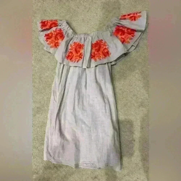 Umgee Off the Shoulder Gray dress with Red embroidery, size small - Picture 6 of 6
